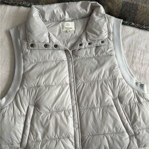 Aerie Offline Gray Puffer Vest